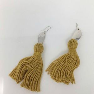 Erin Considine Medio Tassel Earrings Pericon Gold